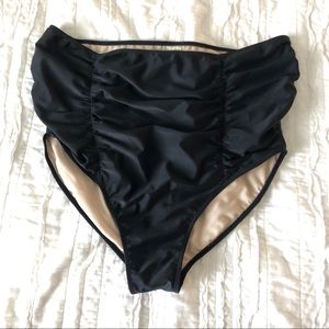 Kortni Jeane Maternity bottoms